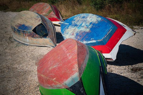 Jaynes Gallery 아티스트의 Europe-Portugal-Torreira-Wooden boats on beach작품입니다.
